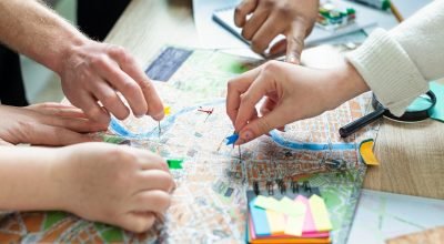 close-up-hands-having-small-flags (1)